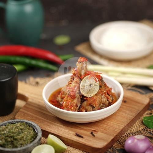Ayam Bumbu Woku menu Sei Sapi Lamalera, Bagusrangin