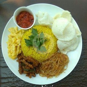 Gorengan Bala-bala menu Nasi Kuning dan Ayam Bakar Dapur Ceria, Sarijadi