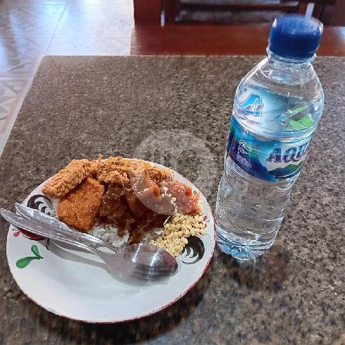 Teh Hangat Tawar menu Rawon Pak Pangat, Ruko Lotus Regency