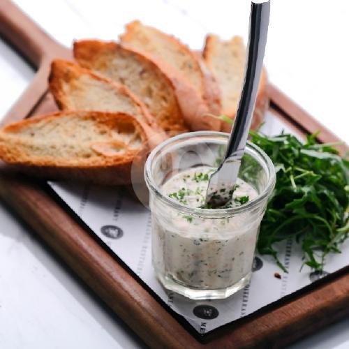 Quinoa Salad menu Mediterranea Restaurant by Kamil, Matrijeron