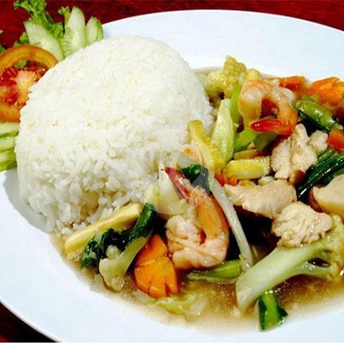 Review Bakmi Selera dan Nasi Goreng Seafood: Pengalaman Kuliner Menarik di Jl. Damai Raya, Jakarta