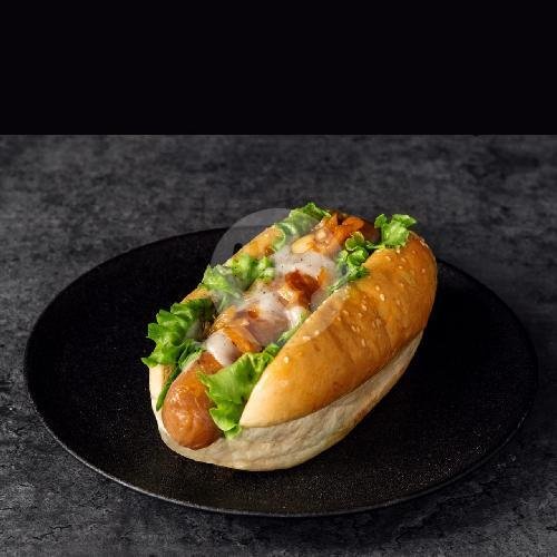 Chicken Hotdog menu Burgerax KWB, Diponegoro