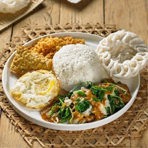 Nasi Pecel Telor menu Super Penyet, Pedurungan