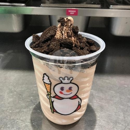 Chocolate Sundae menu MIXUE CIREMAI