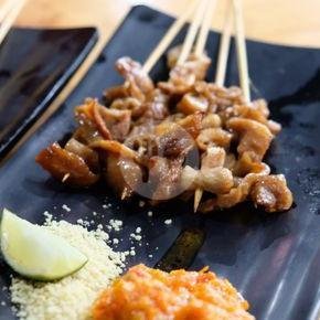 SATE KULIT AYAM 10 TUSUK.. menu Warung Sate Pak Sam, Rawamangun
