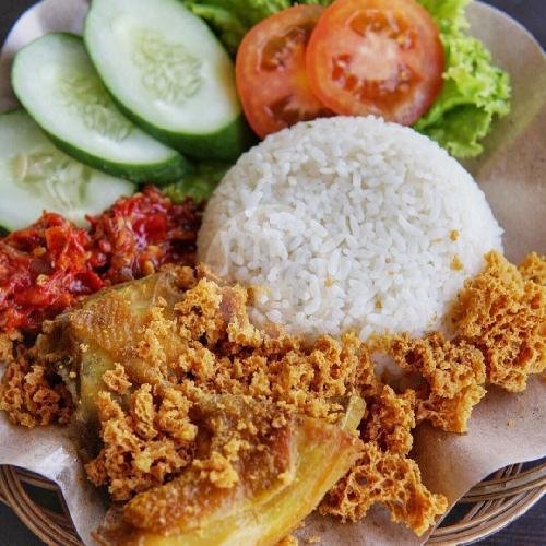 Asix Bakar menu RM Intan Jatibarang Spesial Ayam Kampung, Karanglo Jatibarang