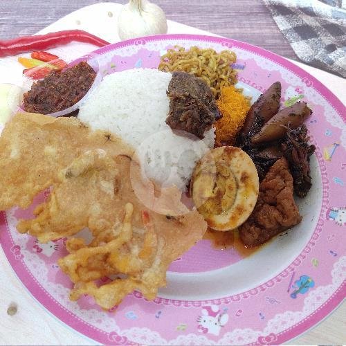 Pahe 5 menu Nasi Cumi Pasar Atom, Waspada
