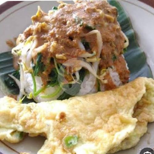 Sayur Lodeh + Nasi + Ayam Bakar+es Teh/hangat menu Warung Biru Cak Man Timur Matos, Veteran