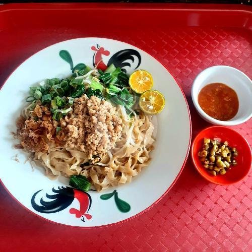 Kwetiaw Ayam menu Bakmi Ayam Bangka Perjuangan, Raden Saleh