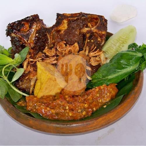 Buntut Bakar menu Ayam Penyet Ceria, WR Supratman