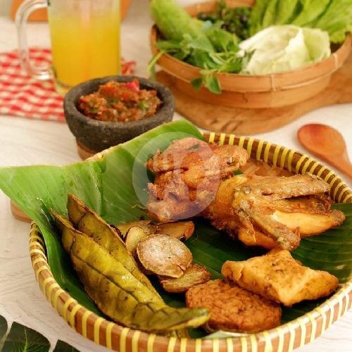 Dapur Thania Talun: Menyajikan Kenangan dan Cita Rasa Autentik Masakan Sunda