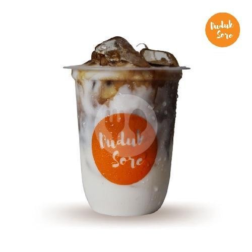 Kopi Susu Memori Arabika menu Duduk Sore x Seleranya Ibu, Cempaka Putih
