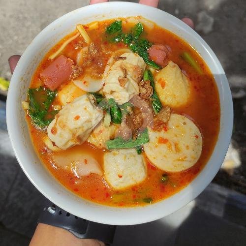 Review Saung Bandung Aneka Seblak: Kuliner Otentik di Banyuwangi