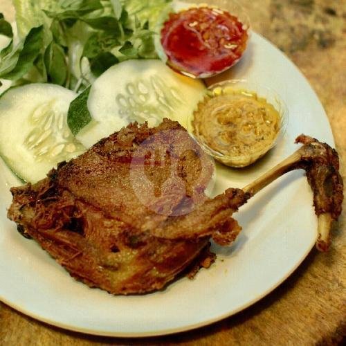 Review Bebek Goreng Utama: Surga Kuliner di Kediri yang Wajib Dicoba
