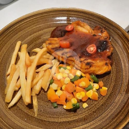 Salmon Steak menu Strada Coffee