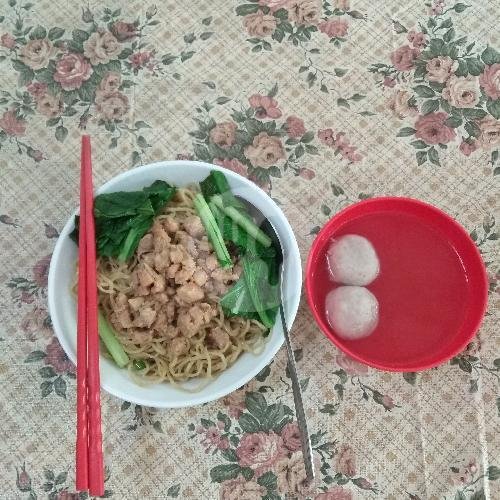 Mie Ayam Pangsit menu Bakmie Jonathan, Jatinegara Timur 4