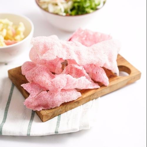 Kerupuk Merah menu Asinan Betawi Mas Ranggi, Kayu Putih Tengah