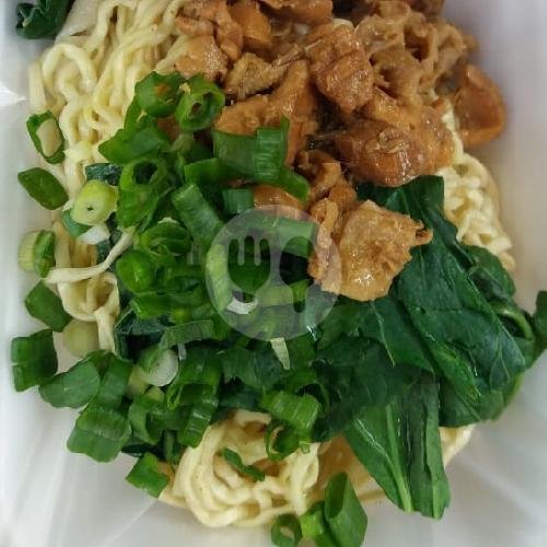 Mie Ayam Patra Kang Wawan: Nostalgia Rasa di Tengah Jakarta Mie Ayam Patra Kang Wawan: Nostalgia Rasa di Tengah Jakarta