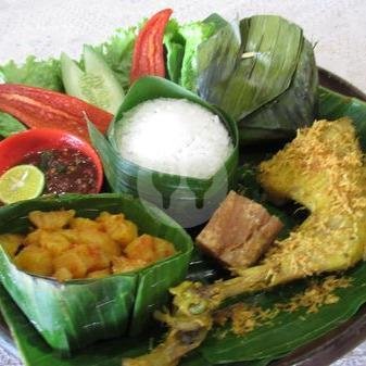 Paket Nikmat 38.500 menu Warung Nasi Ampera, Pajajaran