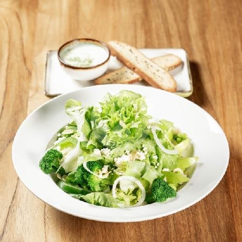 Hawaiian Party Salad menu Bellamie Boulangerie, Cihapit