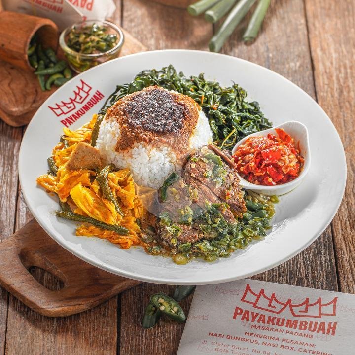 Nasi Ayam Goreng menu RM. Payakumbuah, Surabaya Gubeng