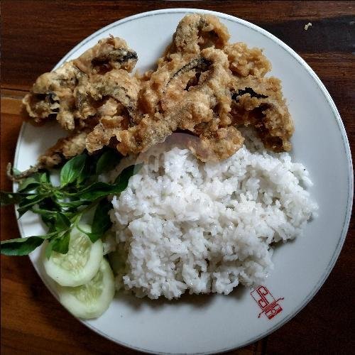 Nasi Lalapan Ayam Lunak Empuk Sedap Mantap menu Lalapan Belut Cripy Cak Hadi, Gadang