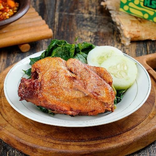 Bebek 1 Ekor Utuh menu Bebek Goreng H. Slamet, Parangtritis