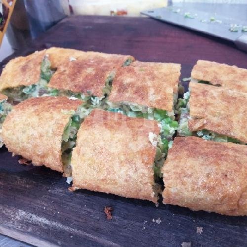 Premium Pilih 2 Rasa menu Martabak Spektakuler, Blulukan