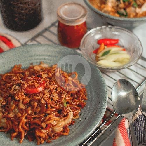 Mie Goreng Jumbo menu Dapoer Limboek, Simpang Sulfat Utara