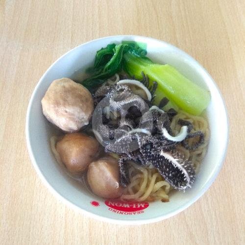 Bihun Baso Tahu menu Mie UJ , Ibrahim Adji