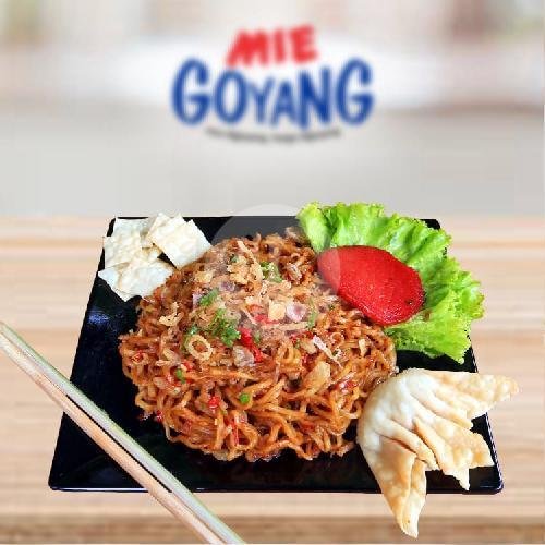 Mie Pedas Manis Level 5 menu Mie Goyang, Gajah Mada