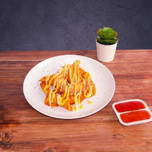 Fried Onion Rings menu LOOWE CAFE & KITCHEN, Jl Raden Saleh