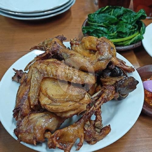 Ayam Utuh (Bungkus) menu Ayam Goreng Mbak Mul Begajah Sukoharjo