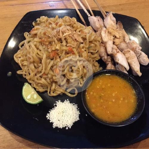 Paket Hemat Ayam bumbu kacang menu Rumah Sate Mang Iwa, Kawalu