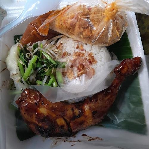 Nasi Pecel Ayam Goreng menu Warung Pecel Emak, Kebon Kacang