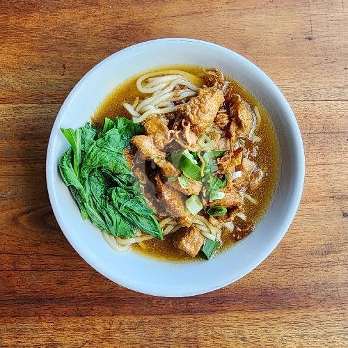 Mie Ayam Pak Sarmintul: Kenangan Manis di Setiap Suapan di Pleret Yogyakarta