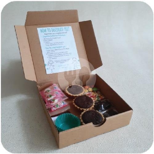 Brownie Sekat Isi 54 menu Kaneela Crust Pie Company, Antapani