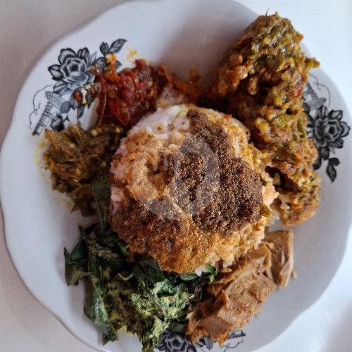 Nasi Ayam Goreng menu Ampera Murni Sekarpuro, Sekarpuro Raya
