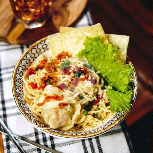Cwie Mie Bakso menu Pangsit Cwie Mie Rela, Bandulan