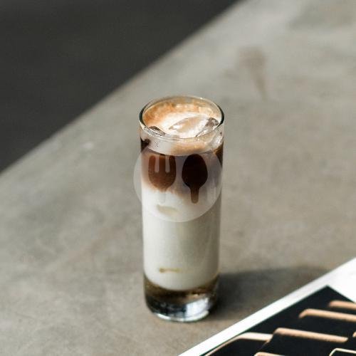 Hazelnut Latte menu Anak Panah Kopi, MT Haryono