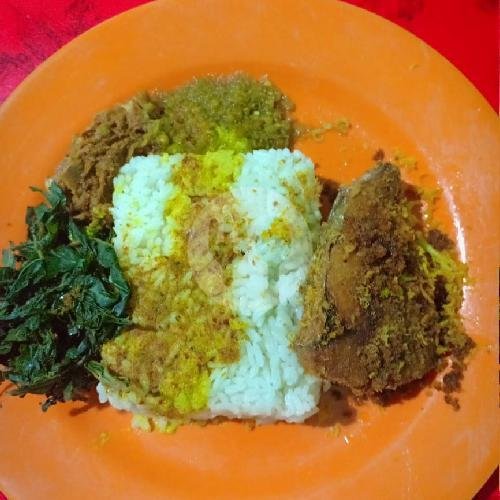 Ikan Gulai Kuning menu Masakan Padang Pondok Salero, Petemon Barat