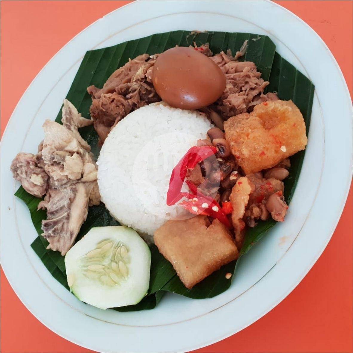 Nasi Kuning Kulit Crispy menu Nasi Kuning Hwa Ind, Simpang Borobudur