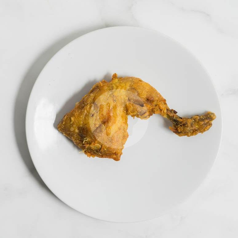 Ayam Goreng Paha menu Nasi Uduk Ayam Goreng Betawie, Rawamangun