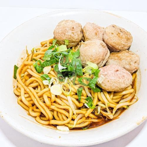 Mie Kuning Aja menu Mie Bakso Kocok Bandung, Rawamangun