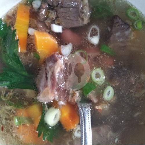 Review Spesial Sop Snerek dan Iga Sapi Bu Nik: Surga Kuliner di Yogyakarta