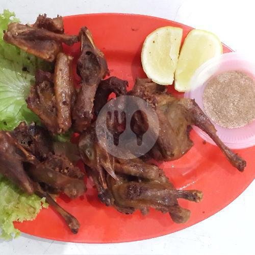 Review Restoran Rumah Makan AKUR: Tempat Cozy dengan Menu Lezat di Madiun