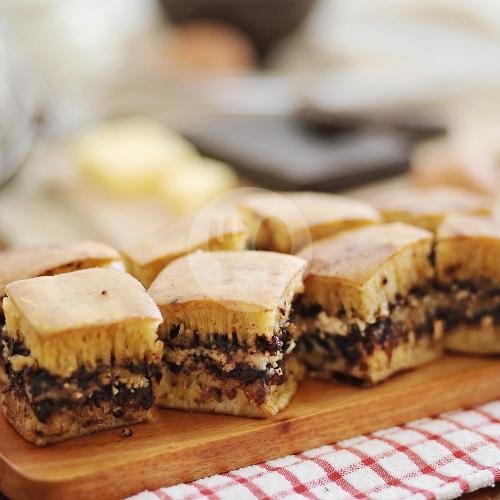 1 Terbul Large + 1 Martabak Biasa menu De Fransisco Terang Bulan dan Martabak, Mayjend Sungkono