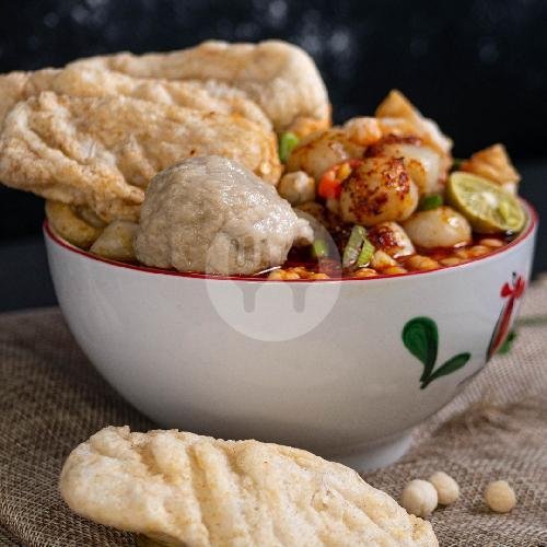 Baso Aci Komplit + Baso Babuy Gede menu Cuanki Cep Bewok, Pandegiling