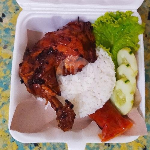 Paha Kecil Bakar menu Ayam Bakar De Al, Baturan