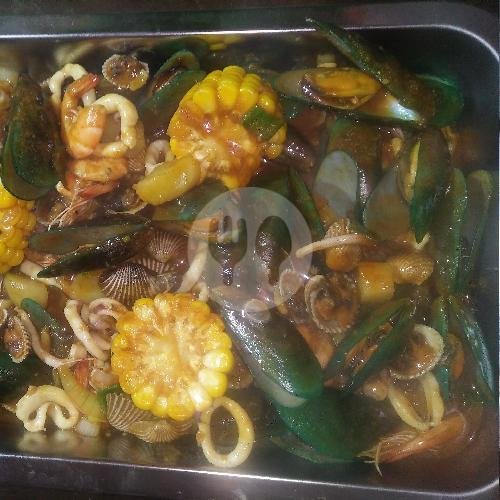 Gurame Goreng menu Saudagar Seafood 88 Dpn SMP N 1 Lembang